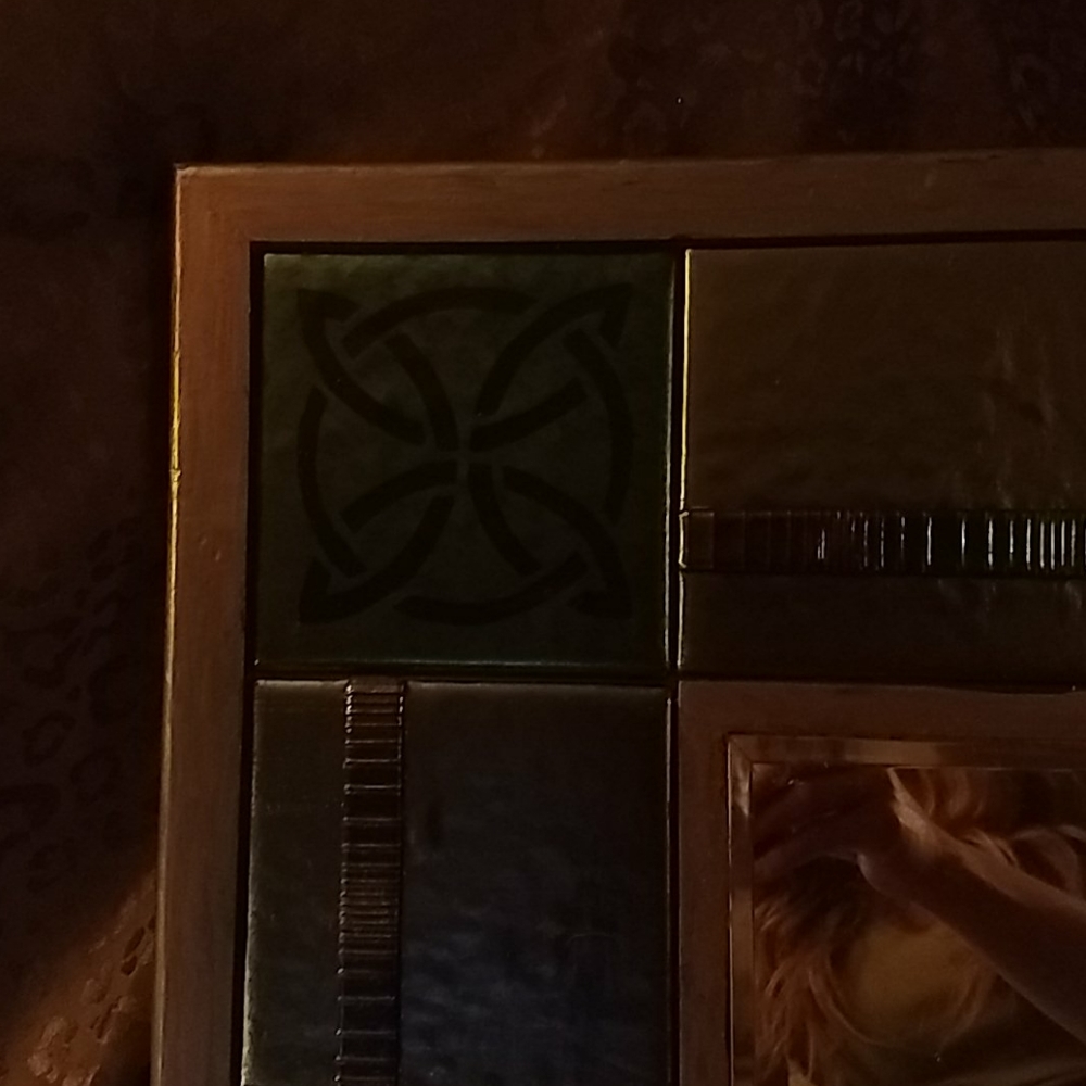 Beautiful Handmade Mirror - Picture 3 of 8